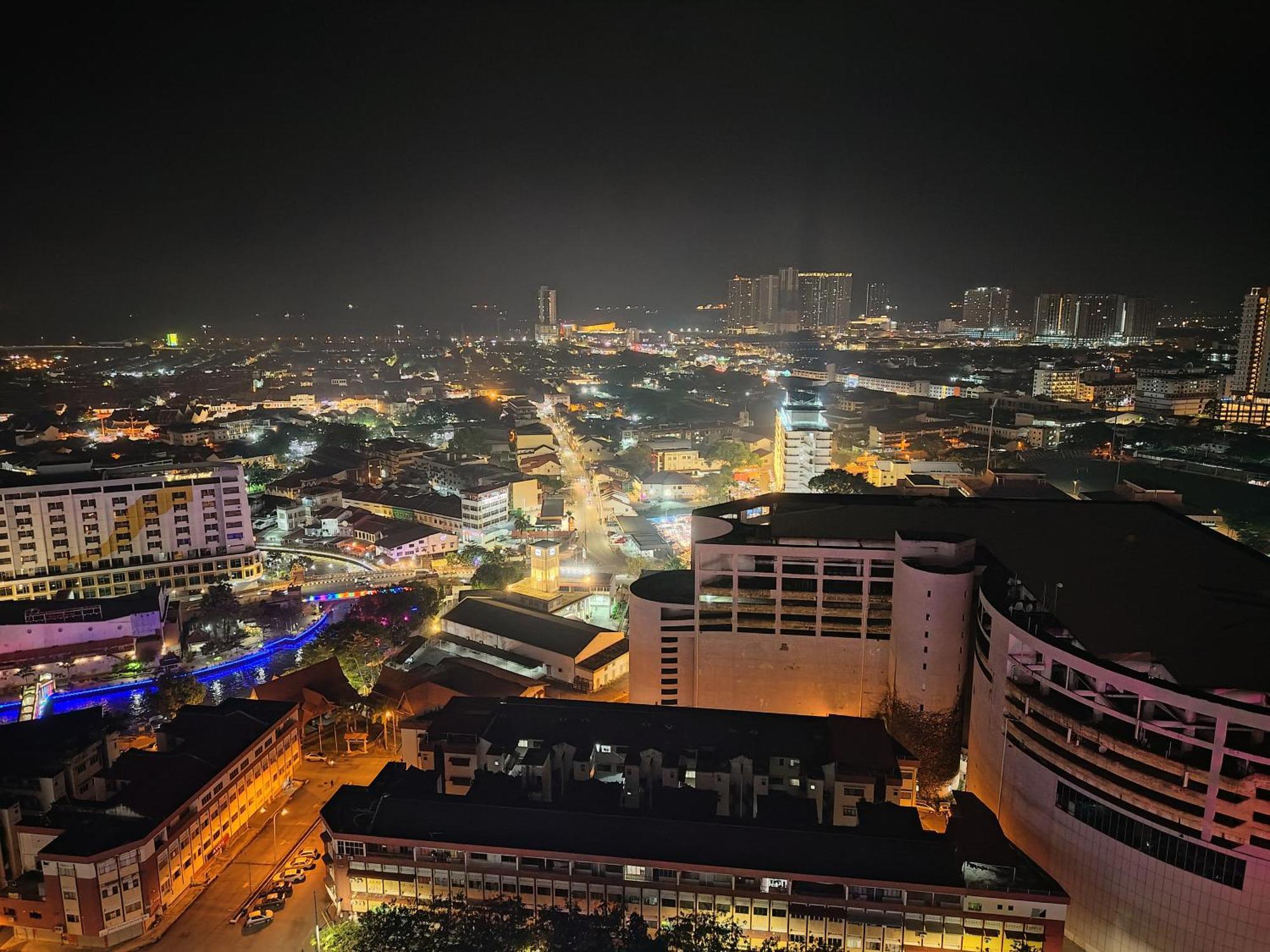 The Shore Residence Melaka Экстерьер фото
