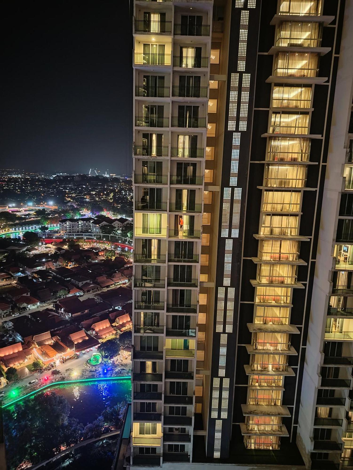 The Shore Residence Melaka Экстерьер фото